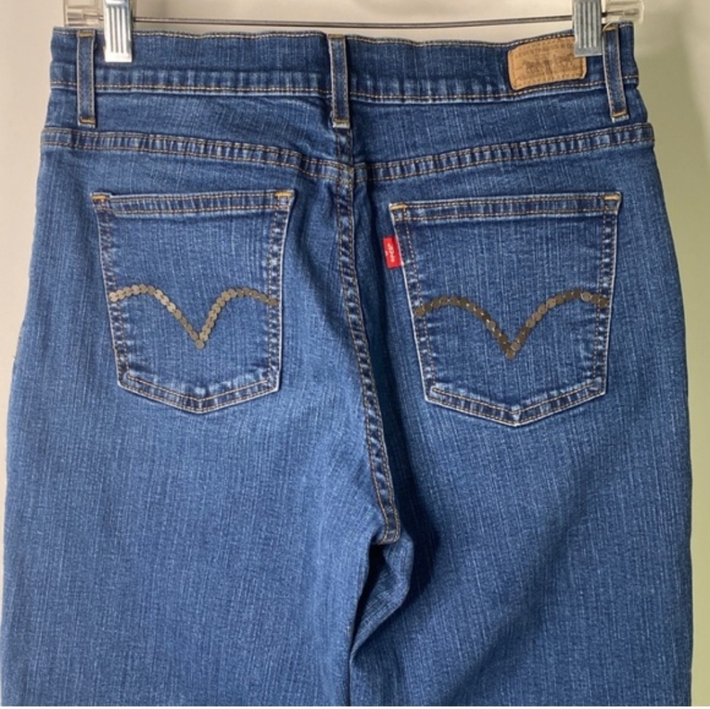 Levi's Women's Straight Leg Blue Jeans